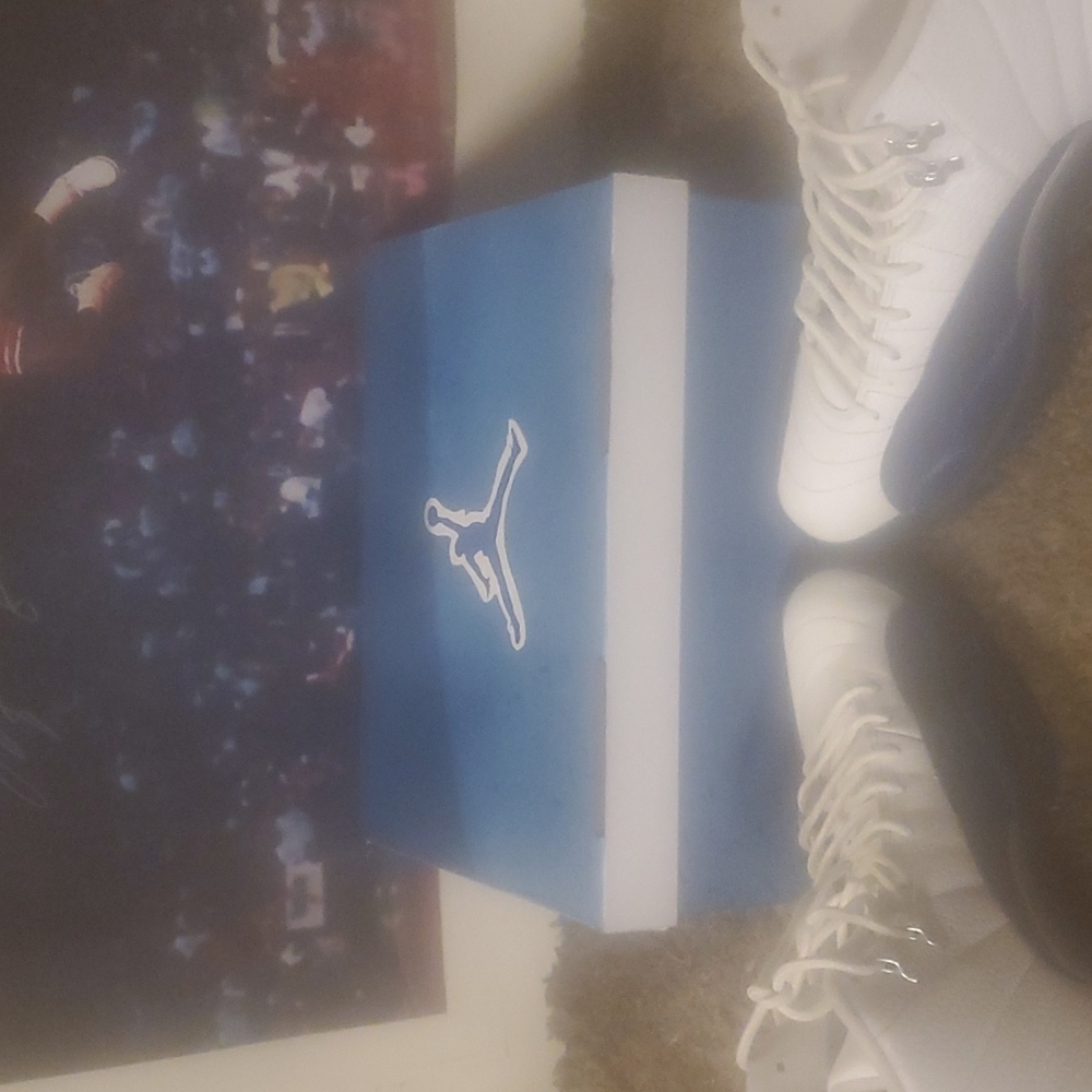 Jordan Retro 12 French Blue 10.5 - Picture 13 of 15